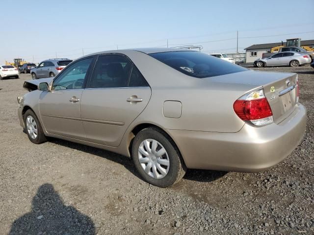 2005 Toyota Camry LE