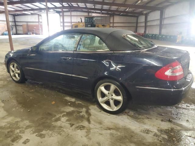 2005 Mercedes-Benz CLK 320