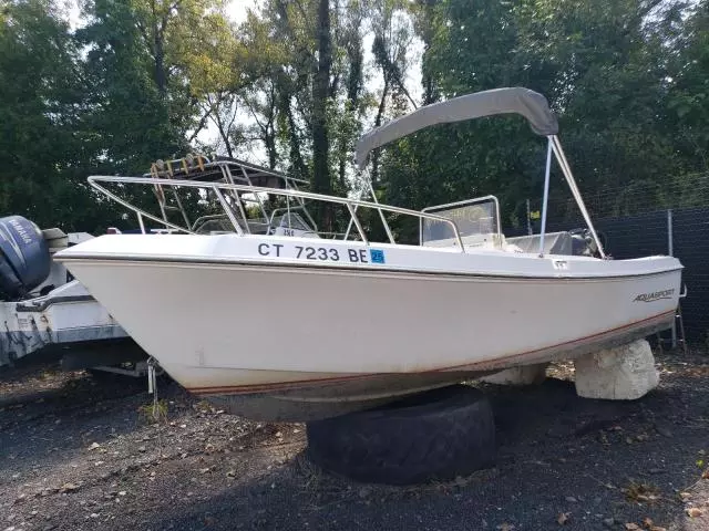 2001 Aquasport Boat