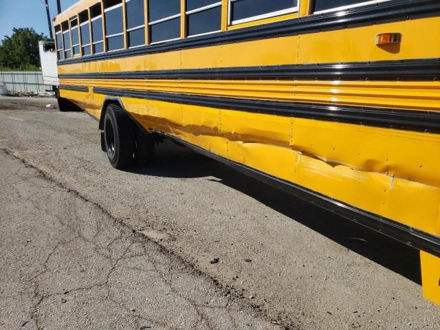 2014 Blue Bird School Bus / Transit Bus