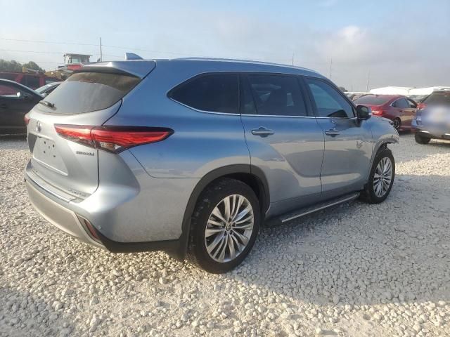 2023 Toyota Highlander Hybrid Platinum