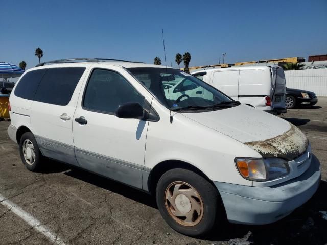 1998 Toyota Sienna LE