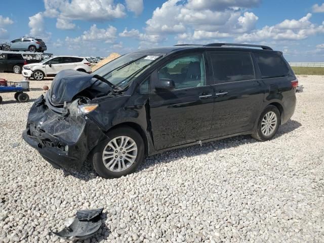 2015 Toyota Sienna XLE