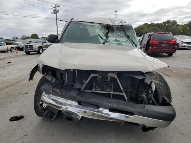 2003 Chevrolet Silverado C1500 Heavy Duty