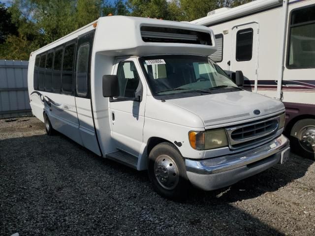 2002 Ford Econoline E450 Super Duty Cutaway Van