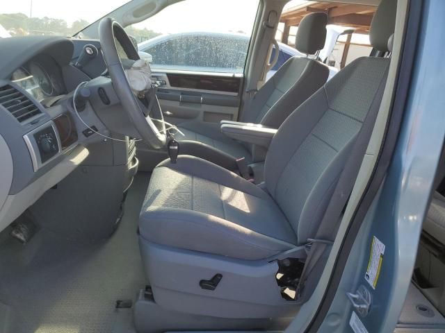 2010 Chrysler Town & Country Touring