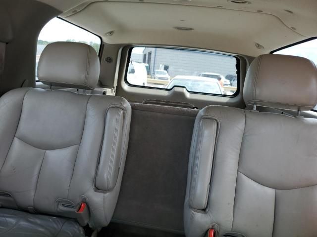 2004 GMC Yukon XL C1500