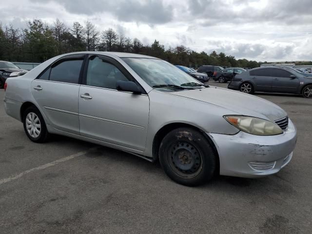 2005 Toyota Camry LE