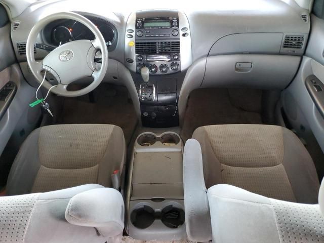 2008 Toyota Sienna CE