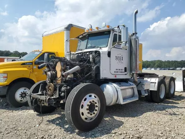 2005 Peterbilt 378