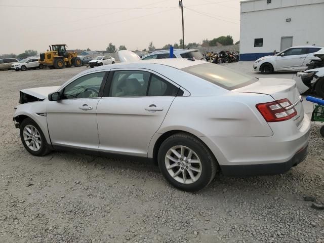 2014 Ford Taurus SE