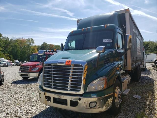 2014 Freightliner Cascadia 113