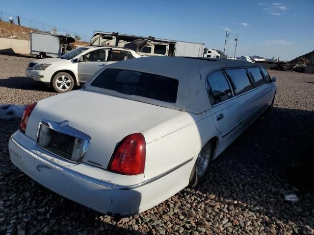 1999 Lincoln Town Car Executive