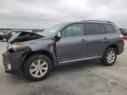 Salvage cars for sale at Grand Prairie, TX auction: 2013 Toyota Highlander Base