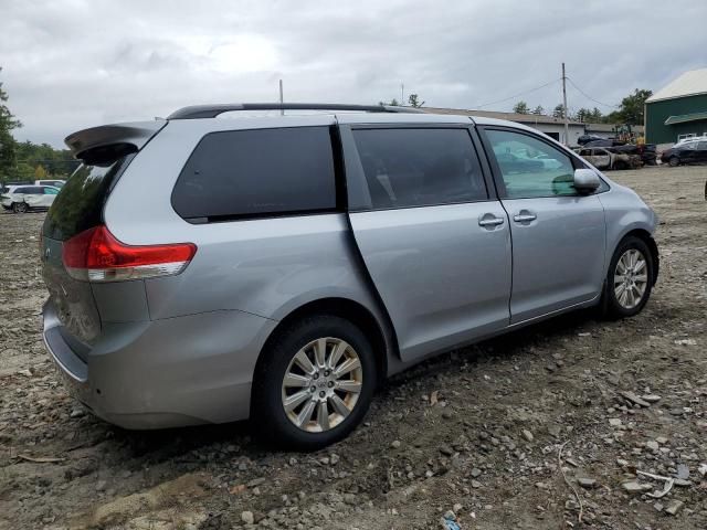 2012 Toyota Sienna XLE