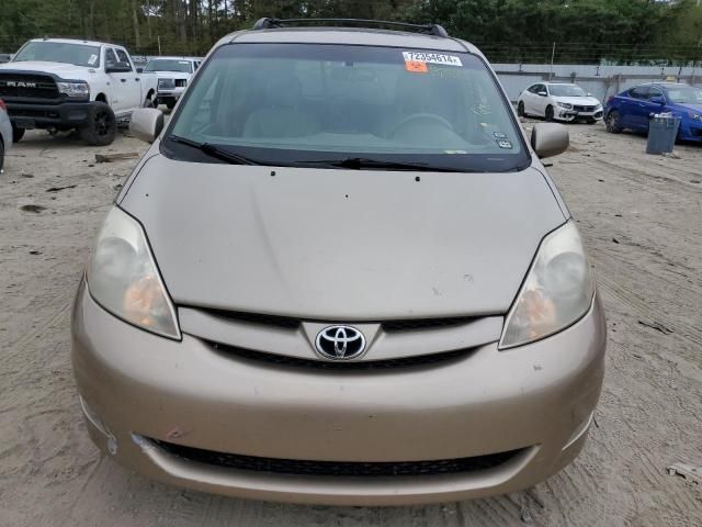 2007 Toyota Sienna XLE