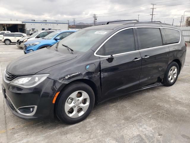 2018 Chrysler Pacifica Hybrid Touring Plus