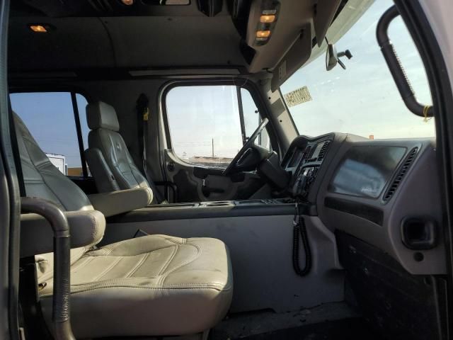 2012 Freightliner Sport Chassis 106