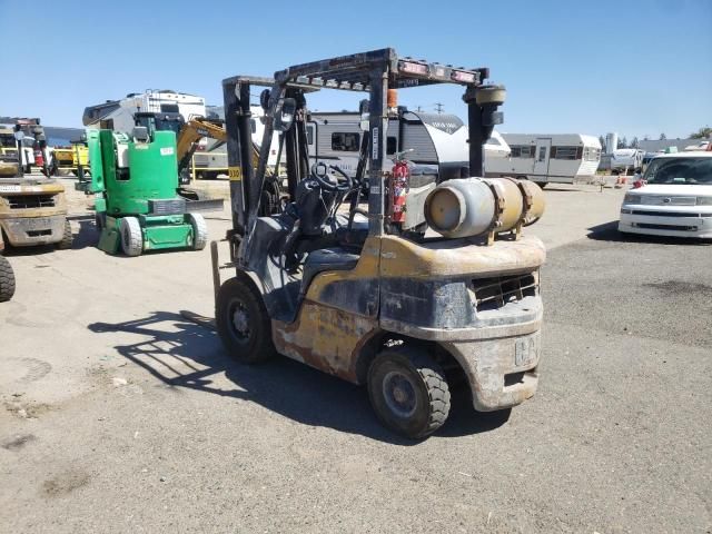 2007 Caterpillar Forklift