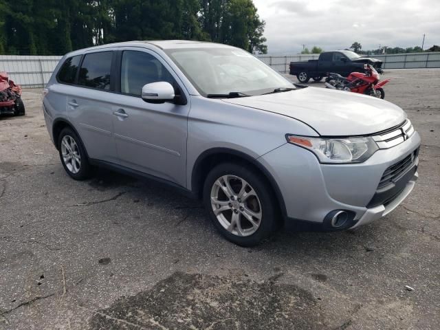 2015 Mitsubishi Outlander SE