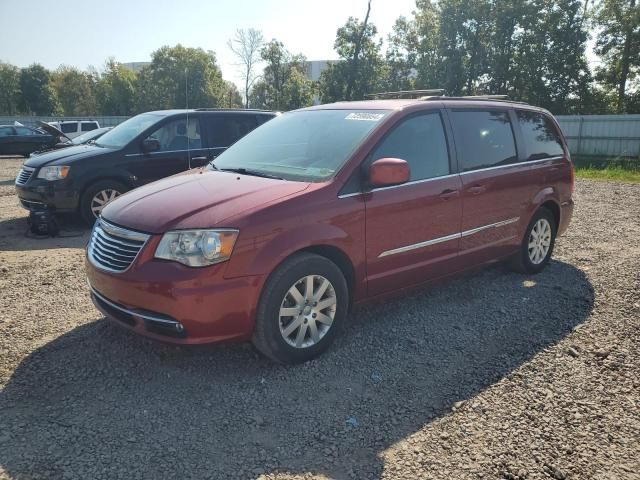 2016 Chrysler Town & Country Touring