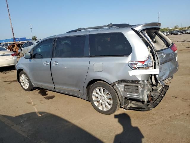 2014 Toyota Sienna LE