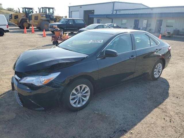 2017 Toyota Camry LE