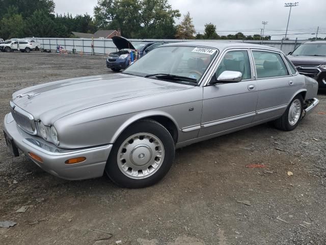 2000 Jaguar Vandenplas