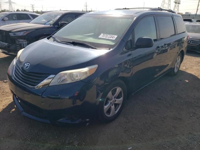 2011 Toyota Sienna LE