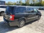 2013 Chrysler Town & Country Touring L