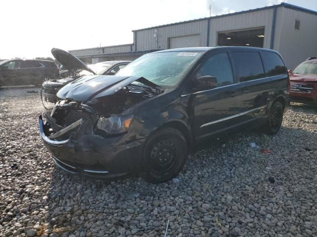 2014 Chrysler Town & Country S