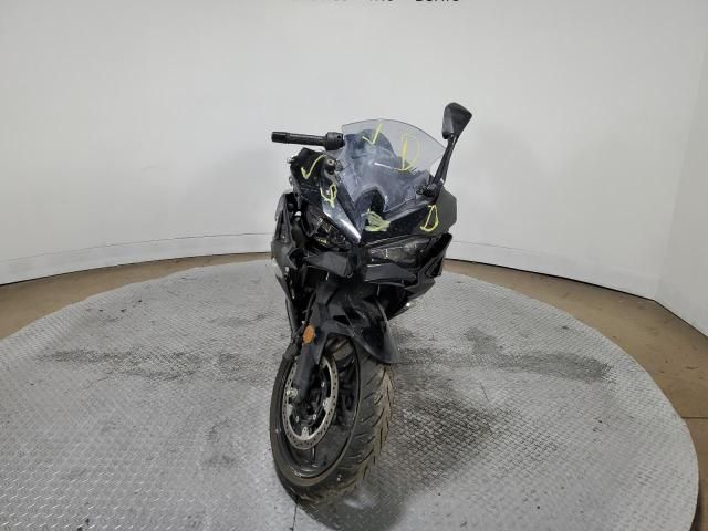 2024 Kawasaki EX500 H