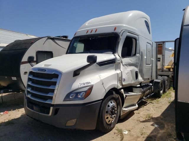 2022 Freightliner Cascadia 126