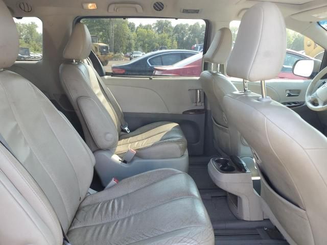 2014 Toyota Sienna XLE