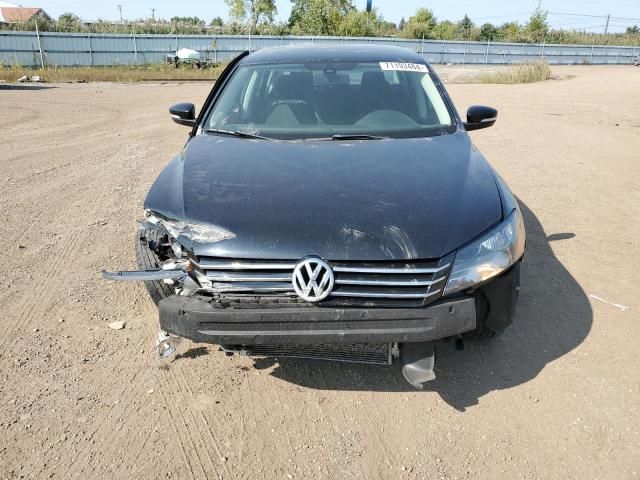 2013 Volkswagen Passat S