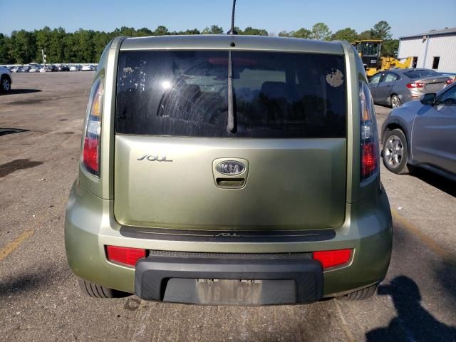 2011 KIA Soul +