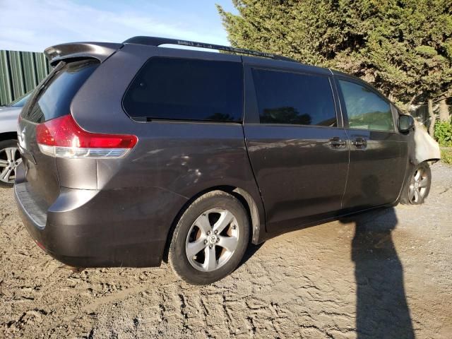 2011 Toyota Sienna LE