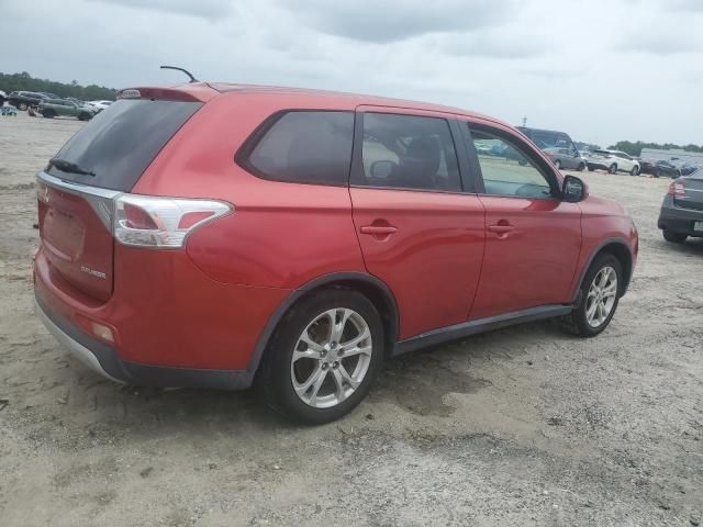 2015 Mitsubishi Outlander SE