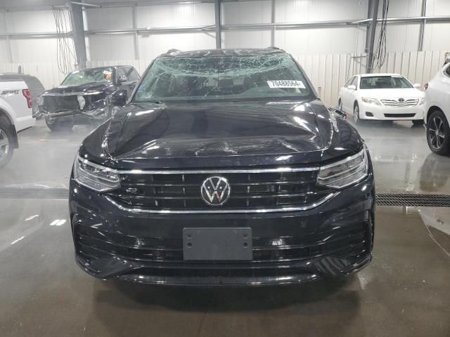 2023 Volkswagen Tiguan SE R-LINE Black