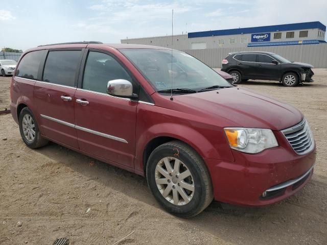 2012 Chrysler Town & Country Touring L