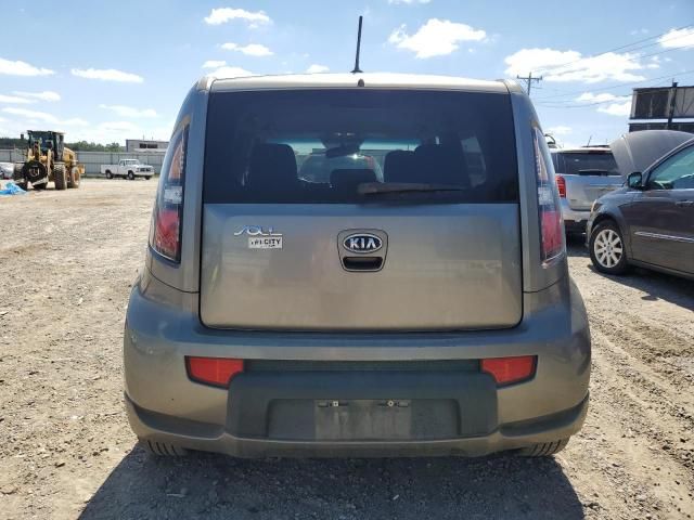 2011 KIA Soul +