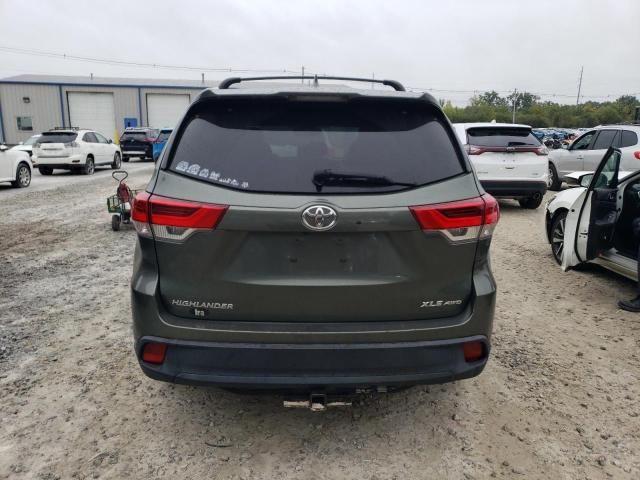 2019 Toyota Highlander SE