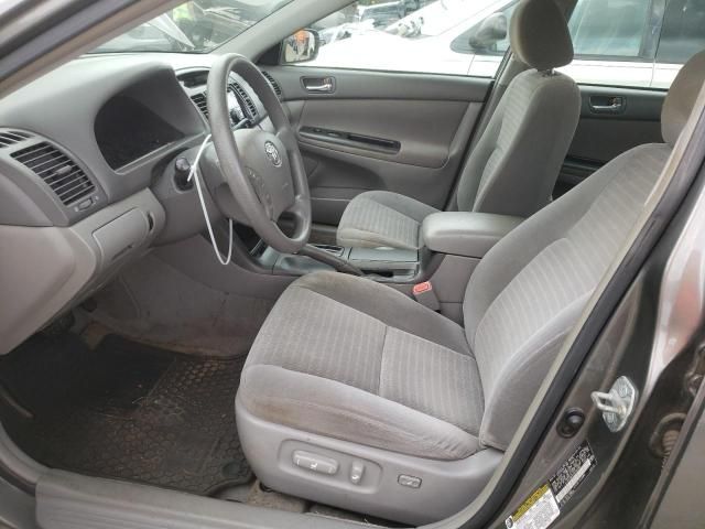 2005 Toyota Camry LE