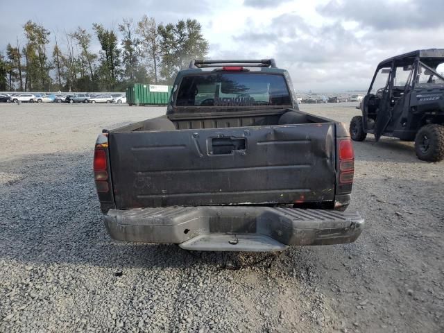 2002 Nissan Frontier Crew Cab XE