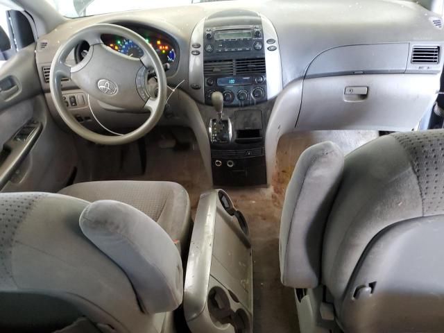 2006 Toyota Sienna CE