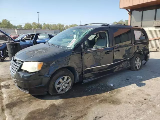 2010 Chrysler Town & Country Touring