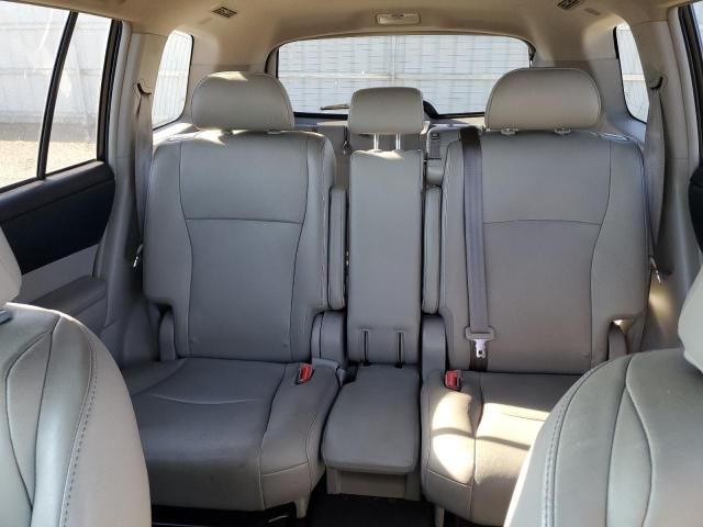 2013 Toyota Highlander Base