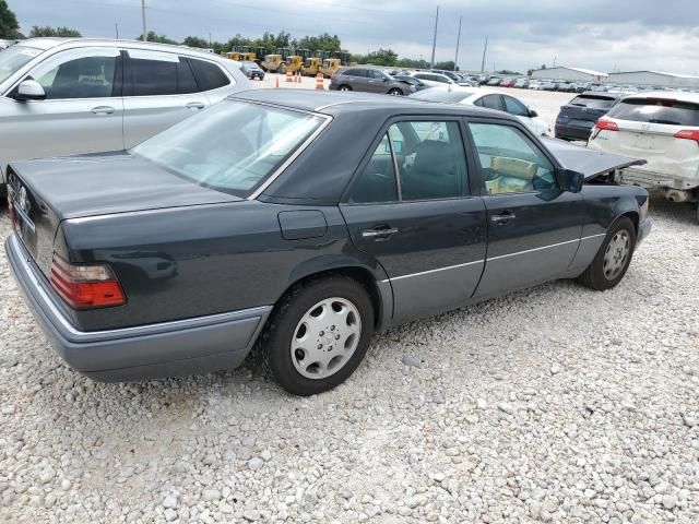 1994 Mercedes-Benz E 320