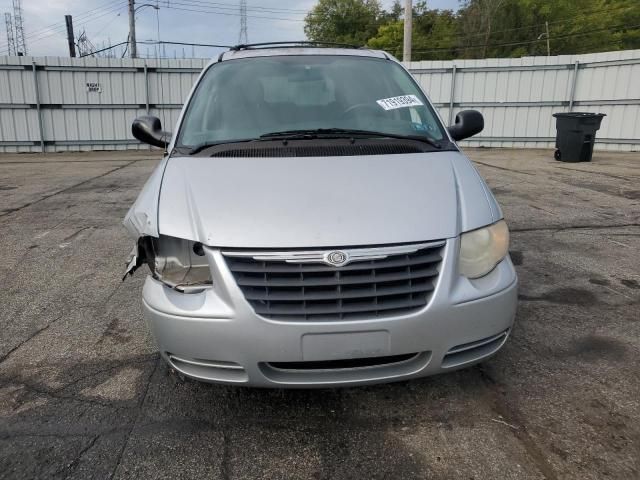 2007 Chrysler Town & Country Touring