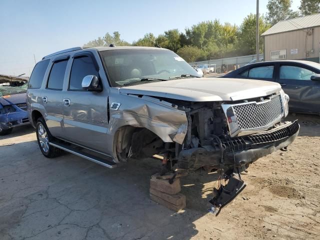 2005 Cadillac Escalade Luxury